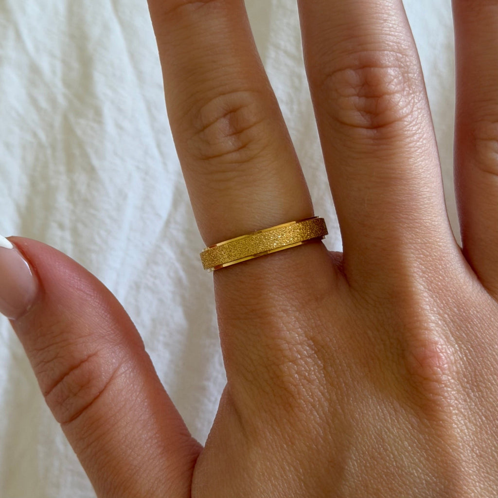 Glimmer & Shimmer Ring - Vantage Jewelry