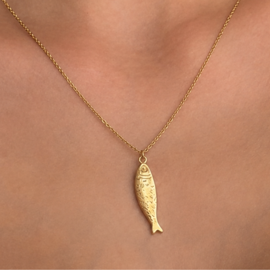 Salty Babe Necklace - Vantage Jewelry