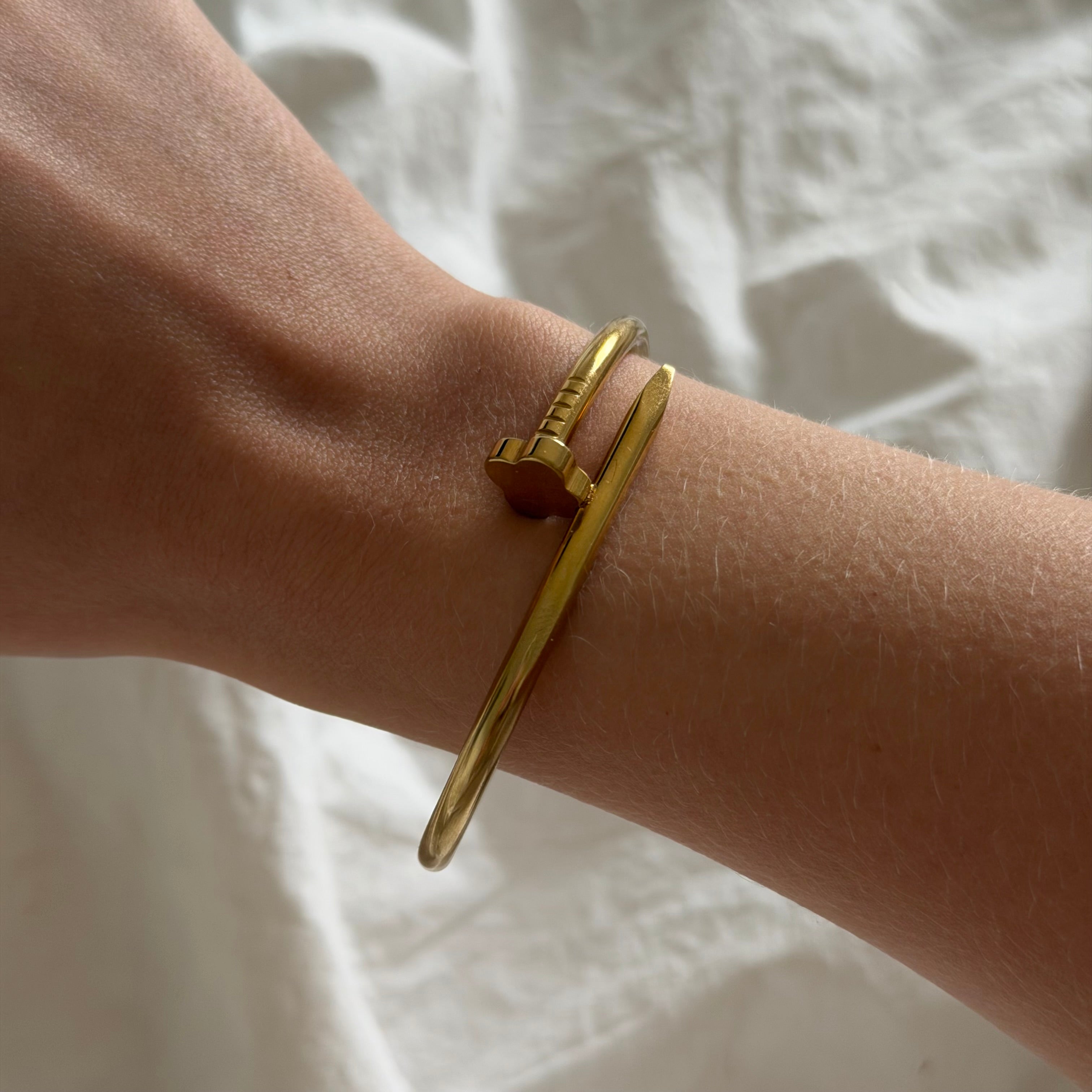 Hold Me Tight Bangle - Vantage Jewelry