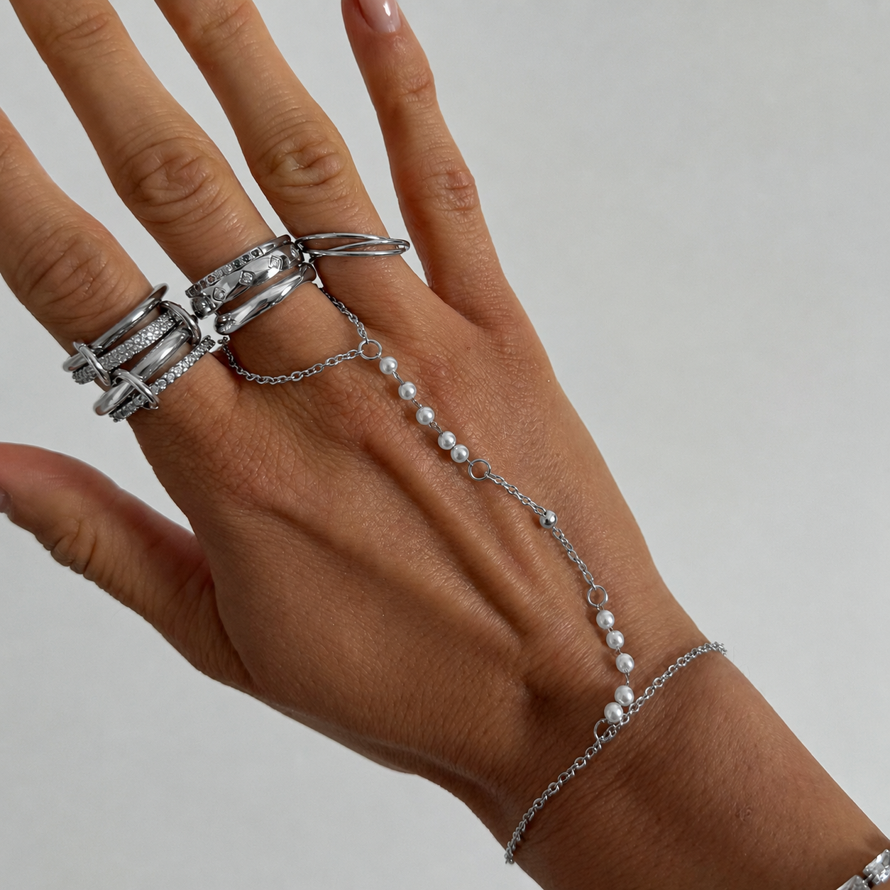 Viral Hand Chains: Anti Tarnish Waterproof - Vantage Jewelry