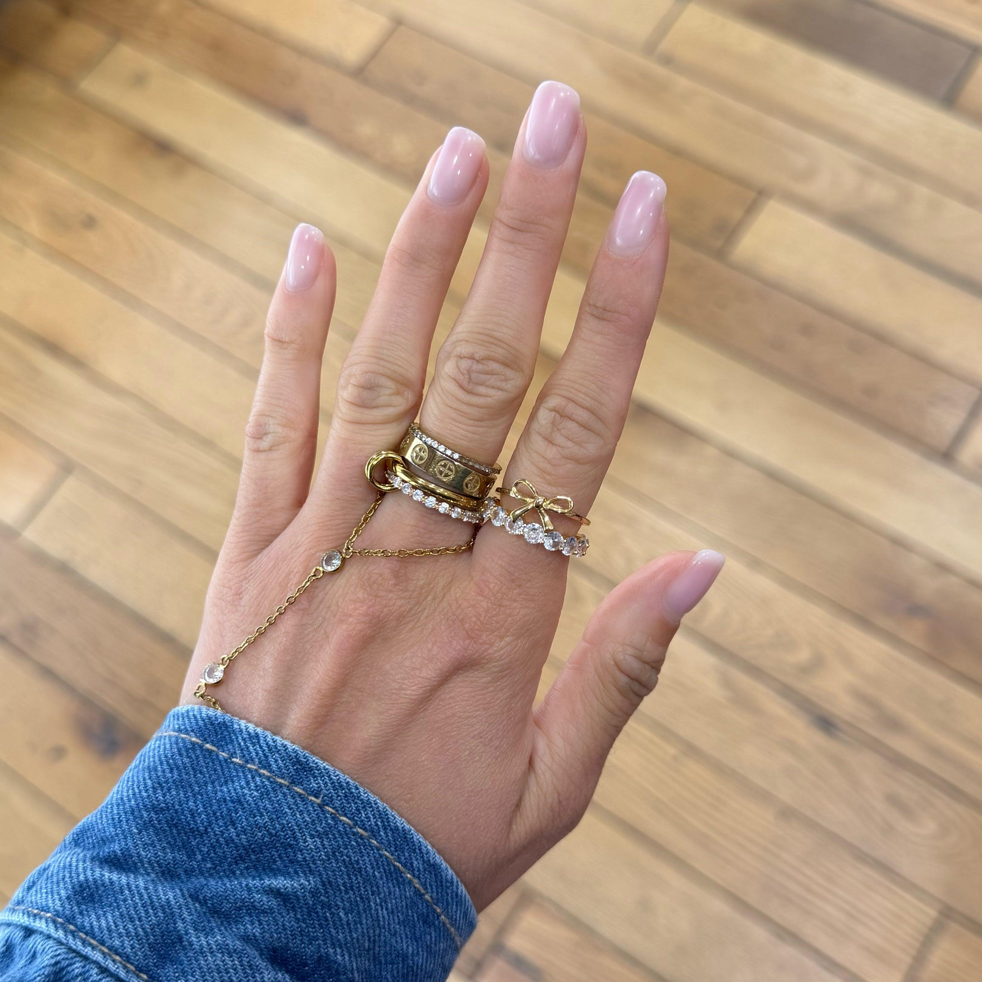 Lost in Hollywood Ring