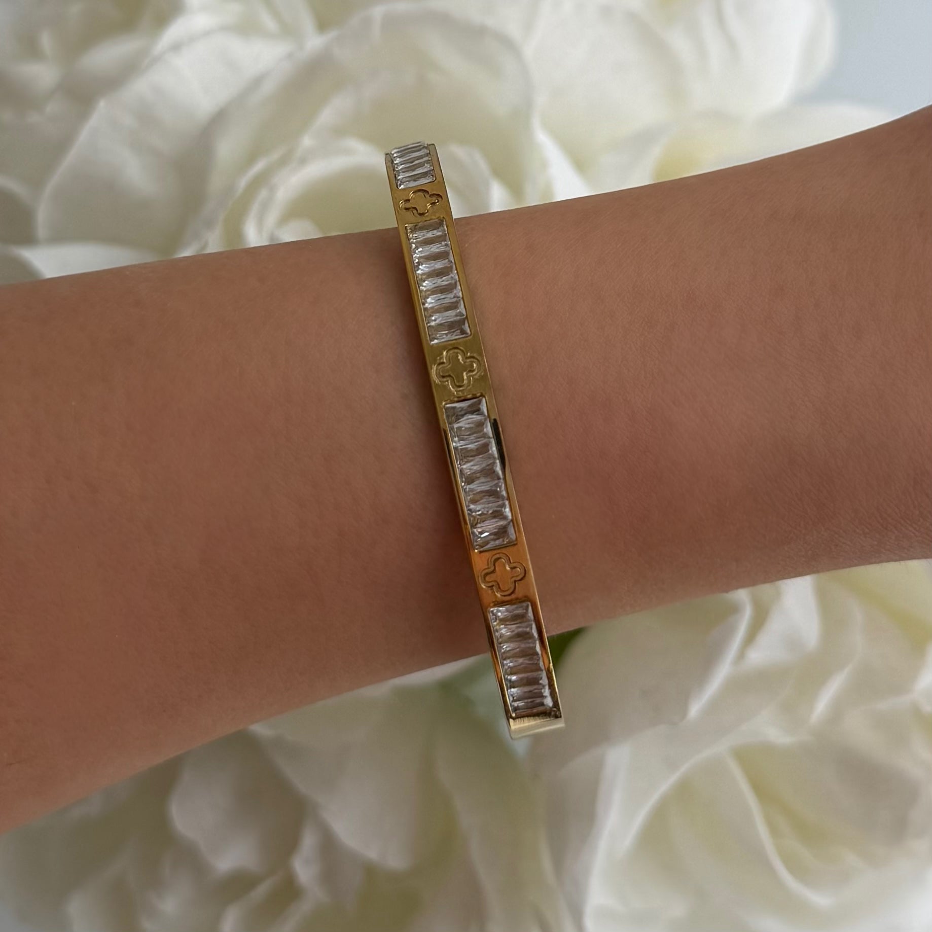Elsa Bangle - Vantage Jewelry