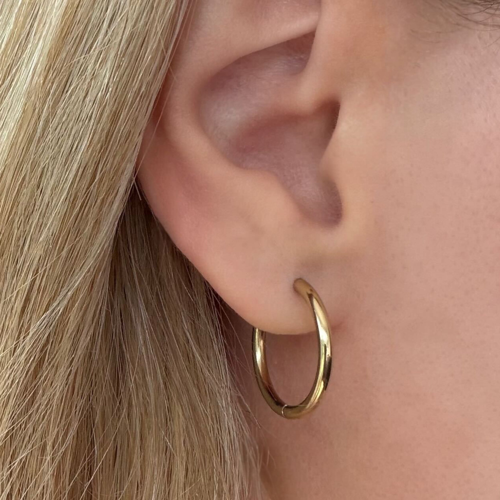 Cutie Thin Hoop Earrings - Vantage Jewelry