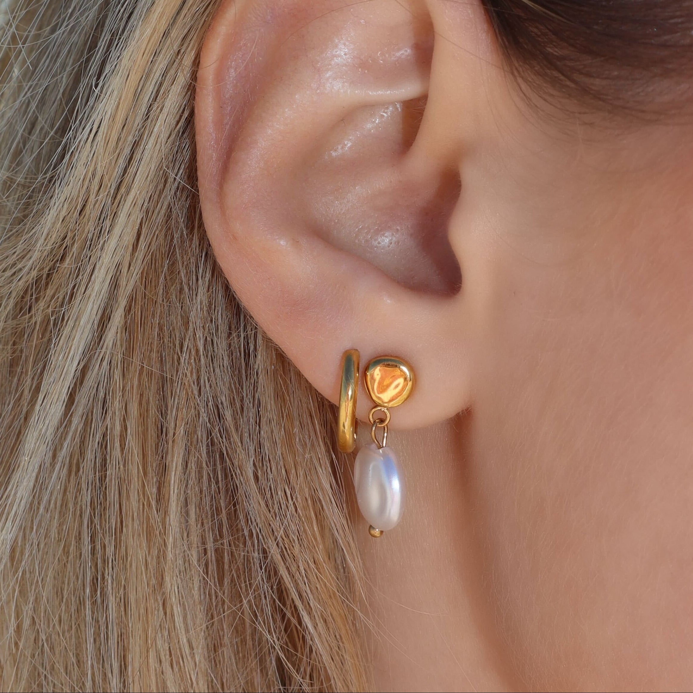 Island Girl Earrings - Vantage Jewelry