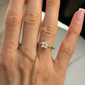 Daisy Kiss Ring - Vantage Jewelry