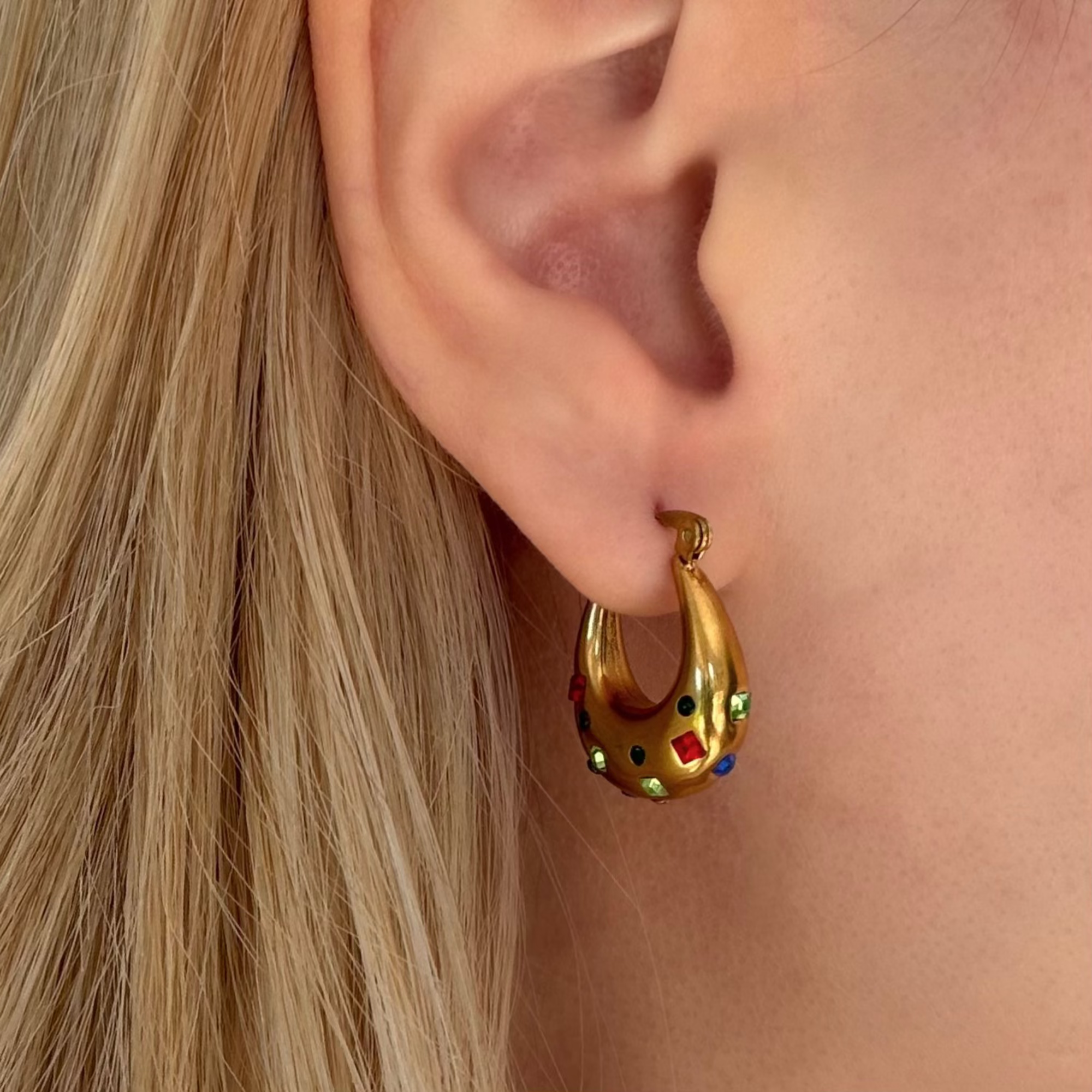 Fizzy Hoops - Vantage Jewelry