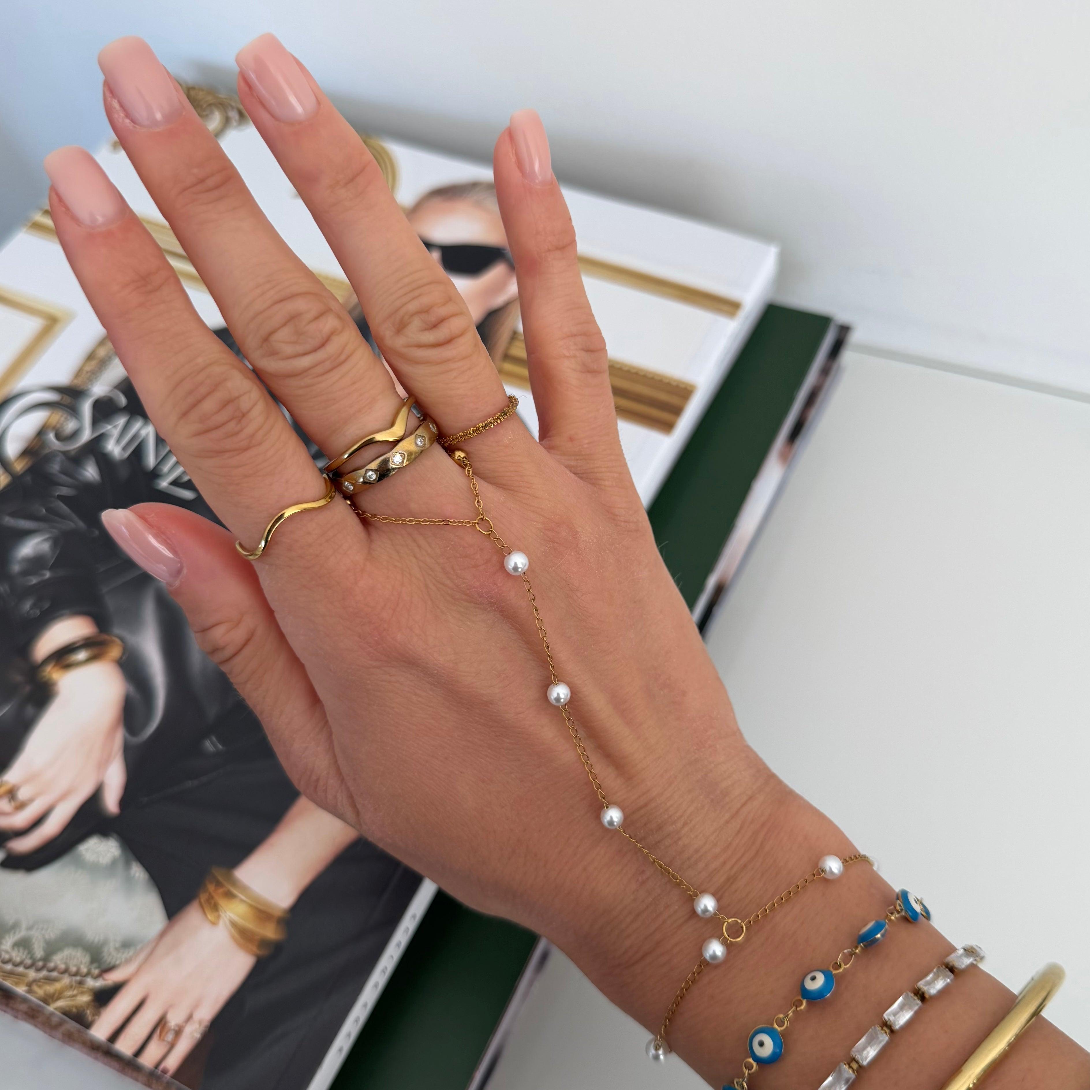 Viral Hand Chains: Anti Tarnish Waterproof - Vantage Jewelry