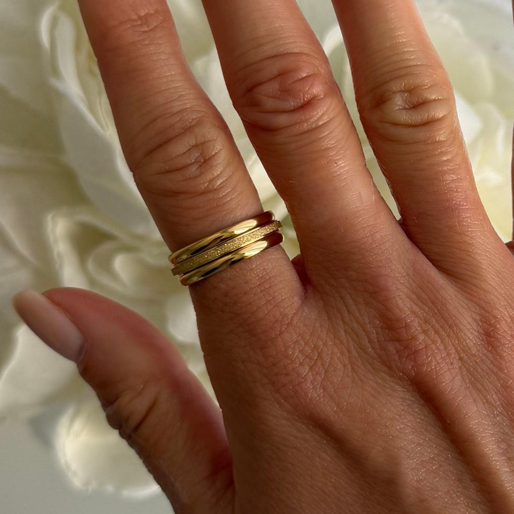 Shimmer Ring Set - Vantage Jewelry