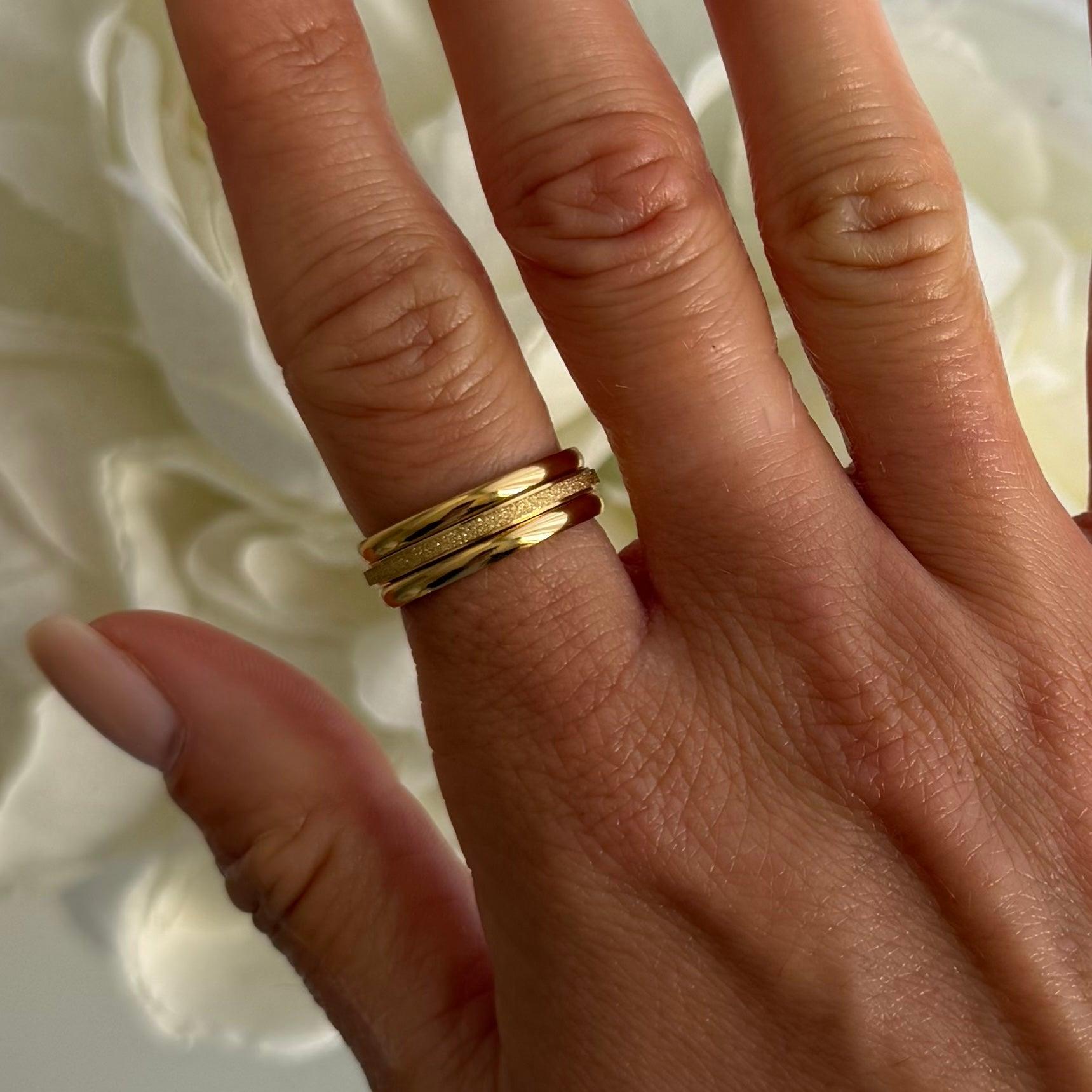 Shimmer Ring Set - Vantage Jewelry