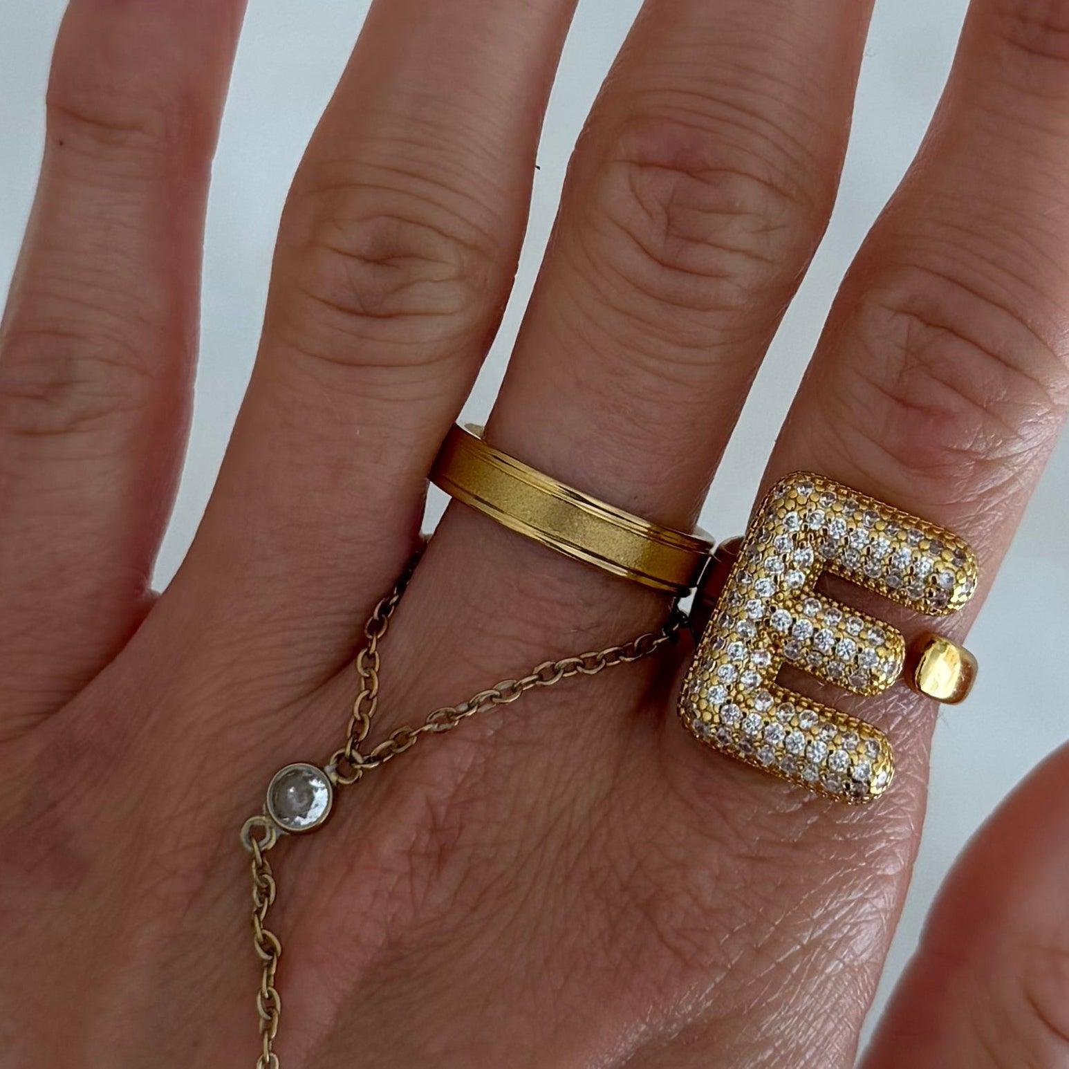 Pure Class Ring - Vantage Jewelry