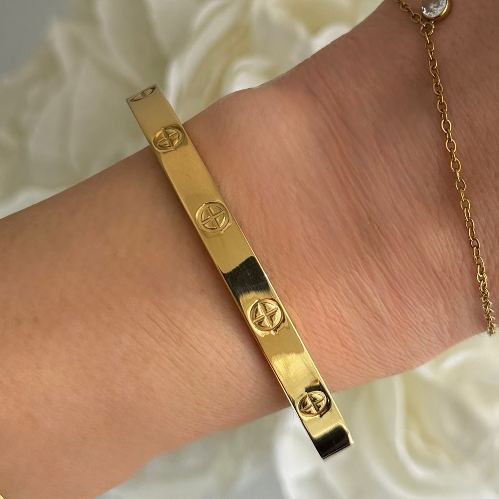 Linked Babe Bangle - Vantage Jewelry