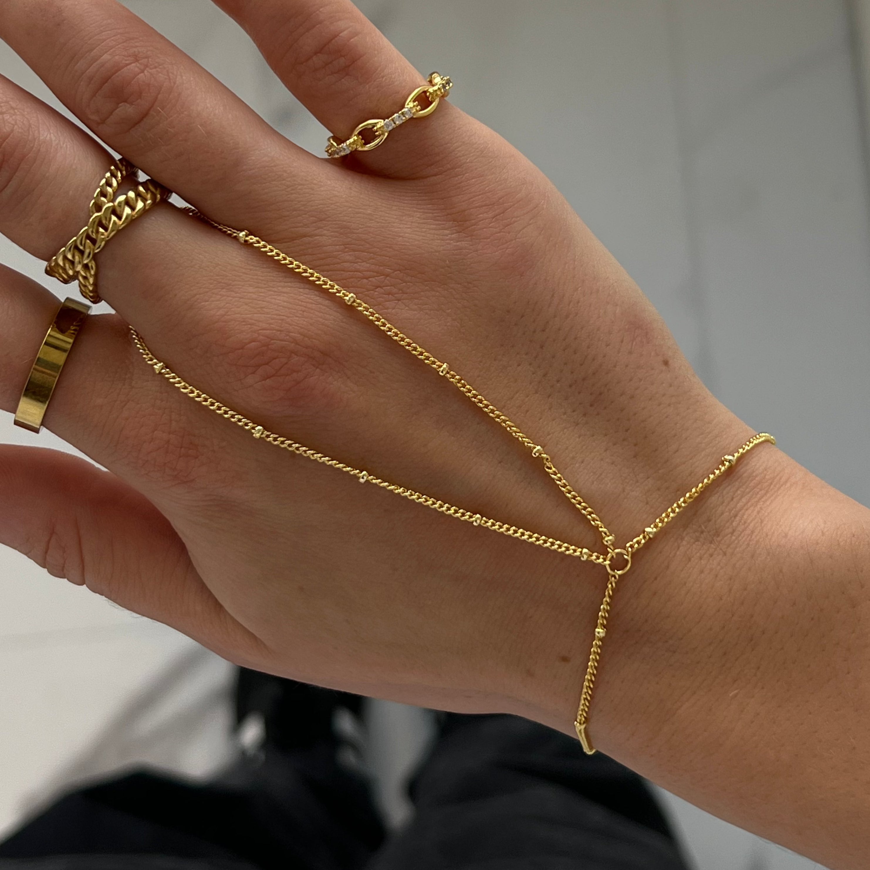 Isla Hand Chain - Vantage Jewelry
