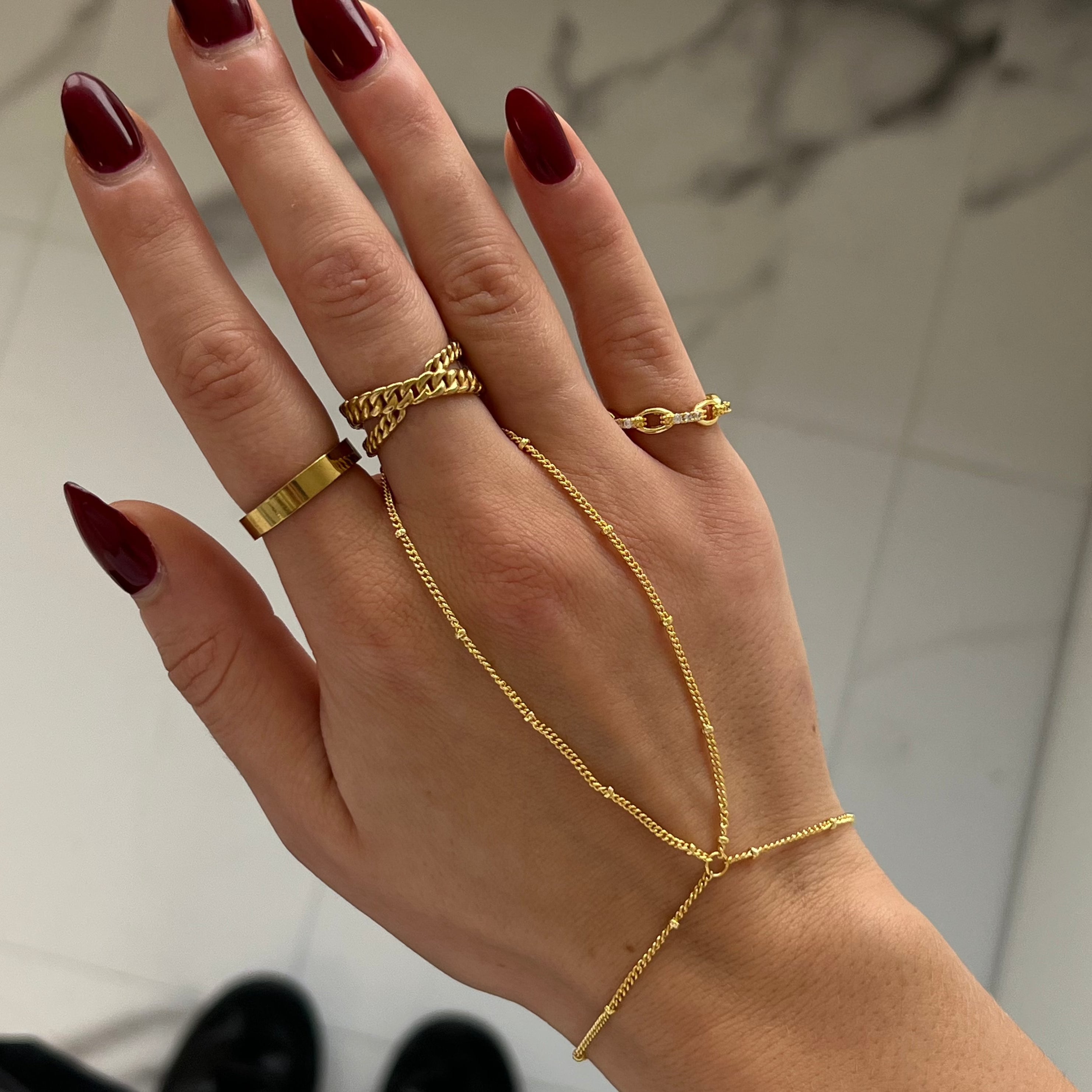 Viral Hand Chains: Anti Tarnish Waterproof - Vantage Jewelry