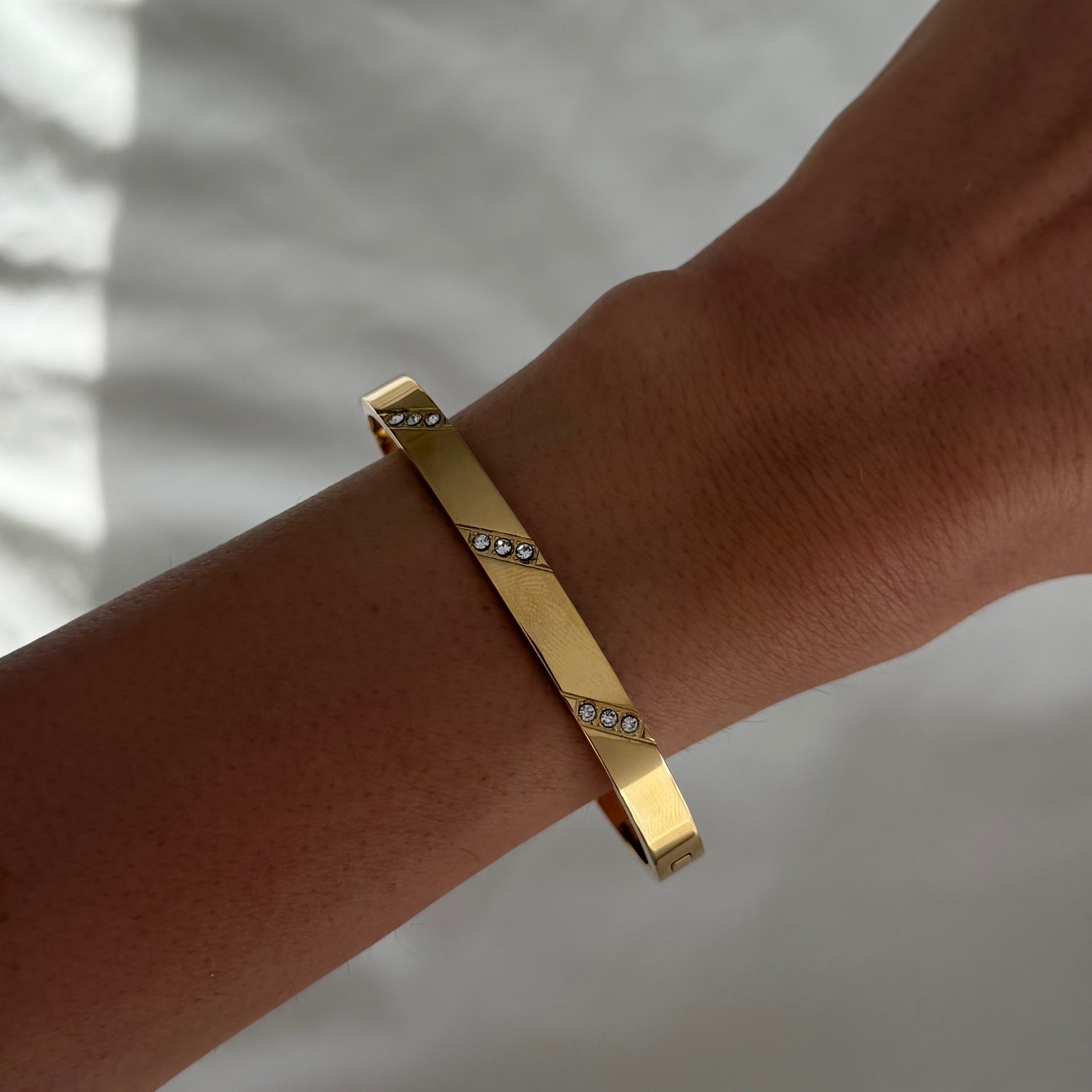 Shimmer Stripe Bangle - Vantage Jewelry