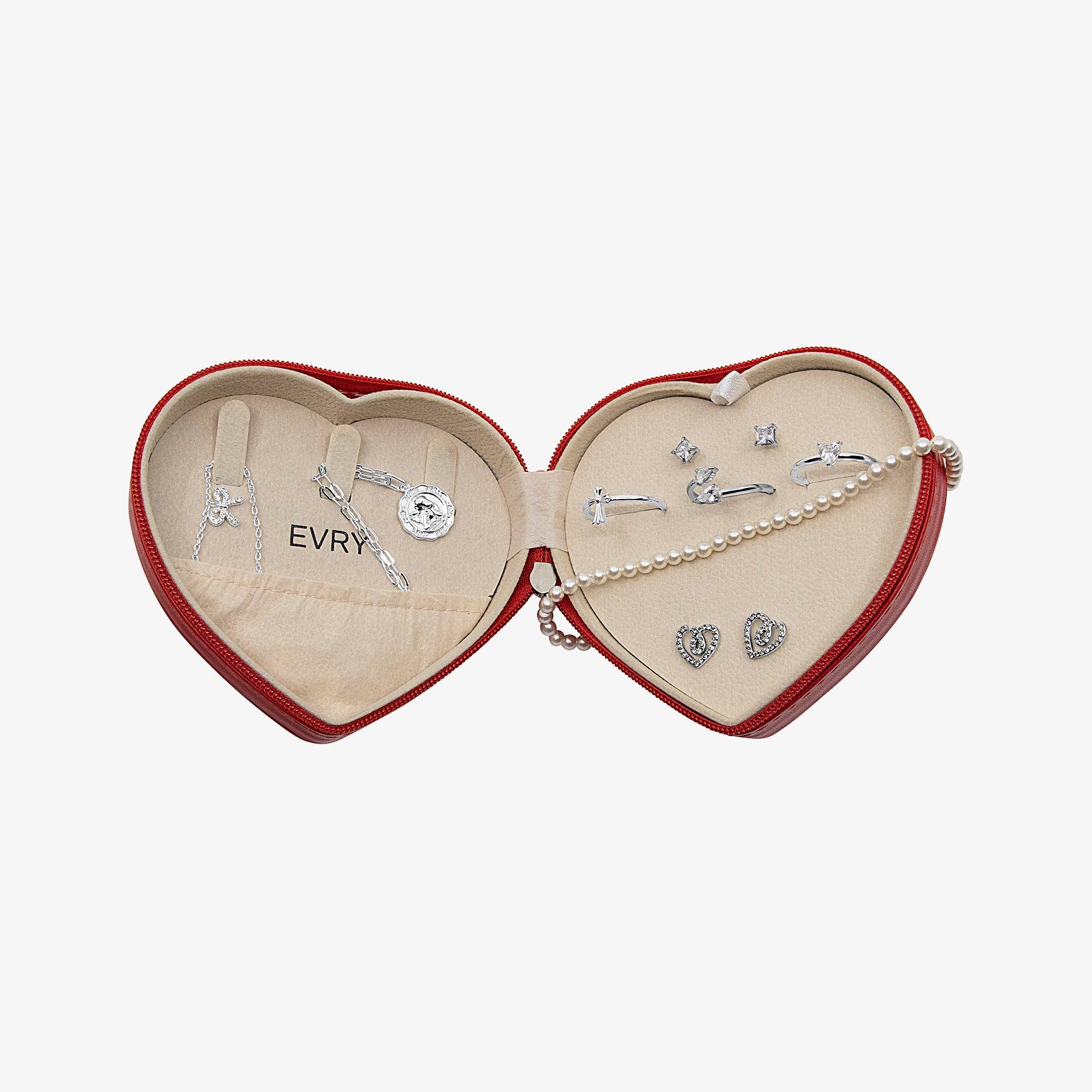 Heart-Shaped Travel Jewelry Case - Vantage Jewelry
